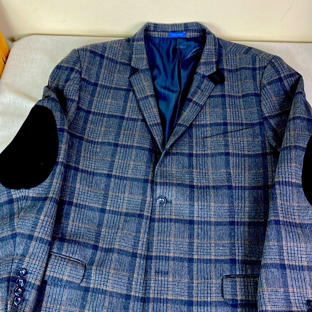 Men’s Blue Martini Blue and Gray Plaid Sport Jacket Elbow Patches Size 48 Long